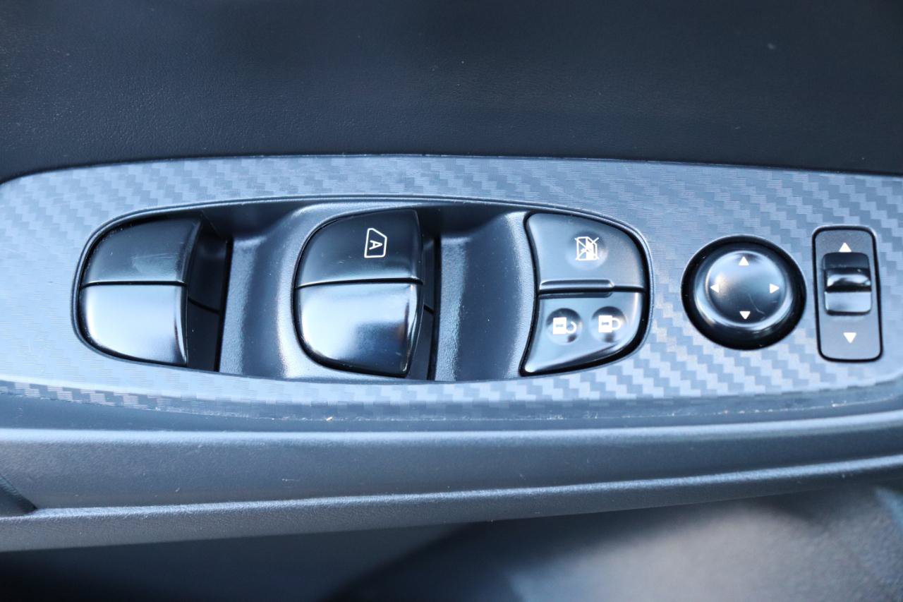 Used 2025 Nissan Sentra S FWD image 38
