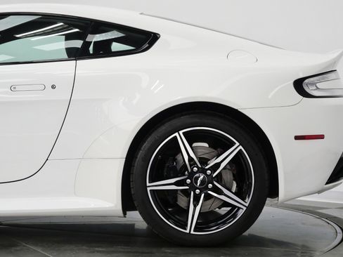 Used 2016 Aston Martin V8 Vantage GT RWD image 40