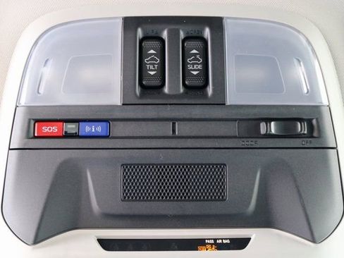 Certified 2025 Subaru Crosstrek 2.5i Limited w/ Crosstrek Mirror Package image 34