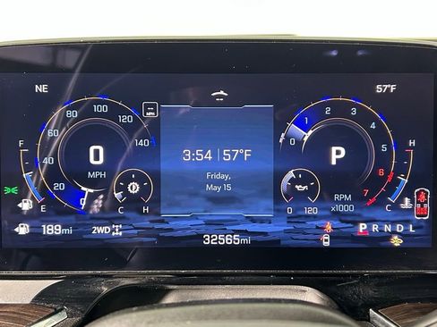 Used 2025 Chevrolet Suburban Z71 AWD/4WD image 27
