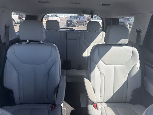 Used 2025 Hyundai Palisade SEL AWD/4WD image 19