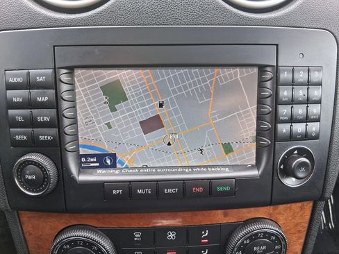 Used 2006 Mercedes-Benz E 350 Sedan image 21