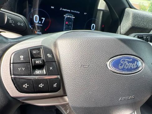 Used 2025 Ford Explorer Active w/ Active Comfort Package AWD/4WD image 27