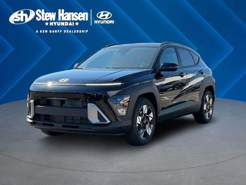 Used 2025 Hyundai Kona SEL AWD/4WD image 1