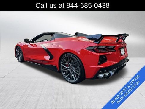 Used 2021 Chevrolet Corvette Stingray Premium Conv w/ Z51 Performance Package RWD image 5