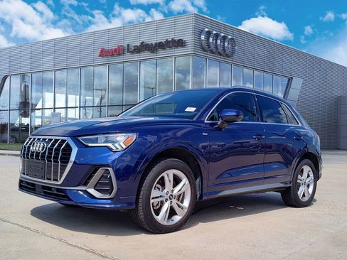 Used 2023 Audi Q3 2.0T Premium w/ Convenience Package AWD/4WD image 1
