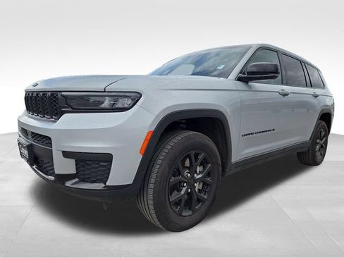 Used 2024 Jeep Grand Cherokee L Laredo AWD/4WD image 6