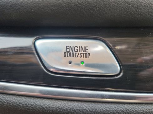 Used 2019 Buick Enclave Essence image 31