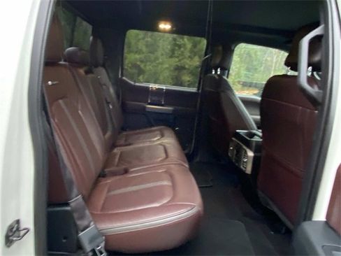 Used 2016 Ford F150 Platinum w/ Equipment Group 701A Luxury image 34