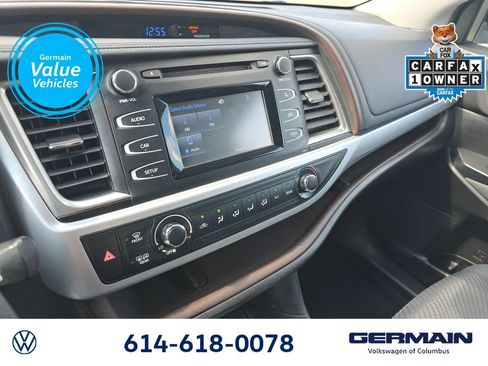 Used 2019 Toyota Highlander LE FWD image 23