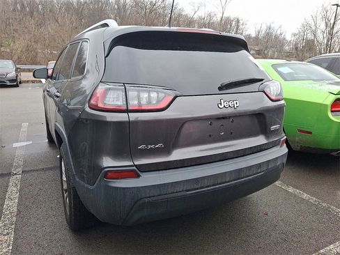 Used 2019 Jeep Cherokee Latitude Plus w/ Cold Weather Group image 4