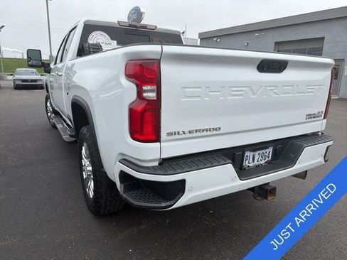Used 2020 Chevrolet Silverado 2500 High Country w/ Safety Package II image 4