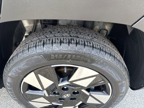Used 2024 Hyundai Kona SEL AWD/4WD image 11