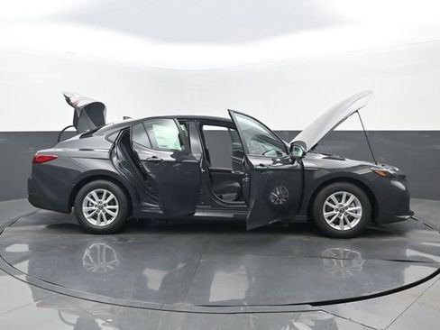 New 2026 Toyota Camry LE image 30