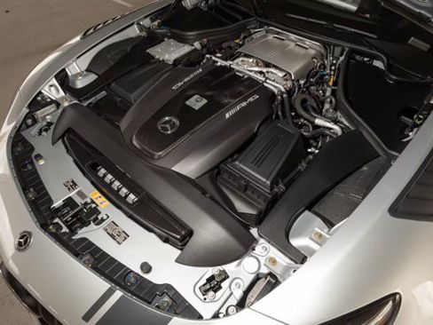 Used 2020 Mercedes-Benz AMG GT R image 18