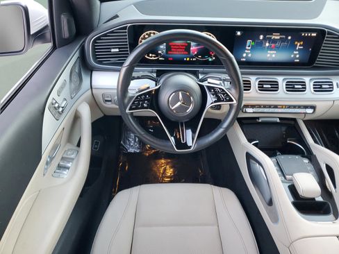 Used 2025 Mercedes-Benz GLE 350 4MATIC image 15