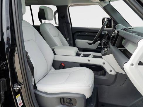 New 2025 Land Rover Defender 110 X-Dynamic SE image 20