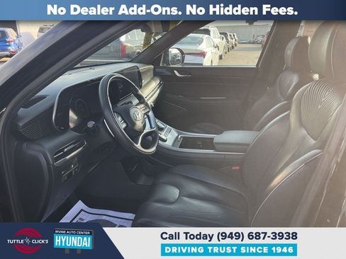 Certified 2023 Hyundai Palisade Calligraphy FWD image 18