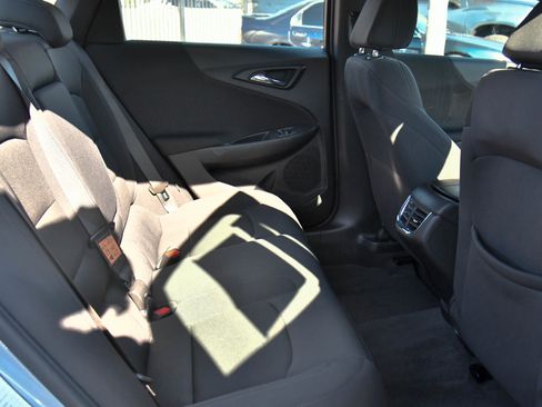 Used 2024 Chevrolet Malibu LT image 38