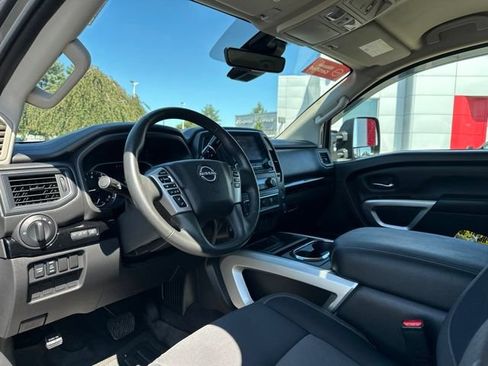 Certified 2024 Nissan Titan SV w/ SV Convenience Package AWD/4WD image 15