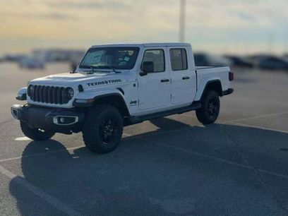 New 2026 Jeep Gladiator Sport