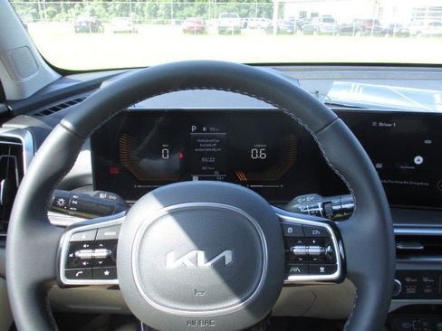 New 2025 Kia Sorento S w/ Panoramic Sunroof Package image 19