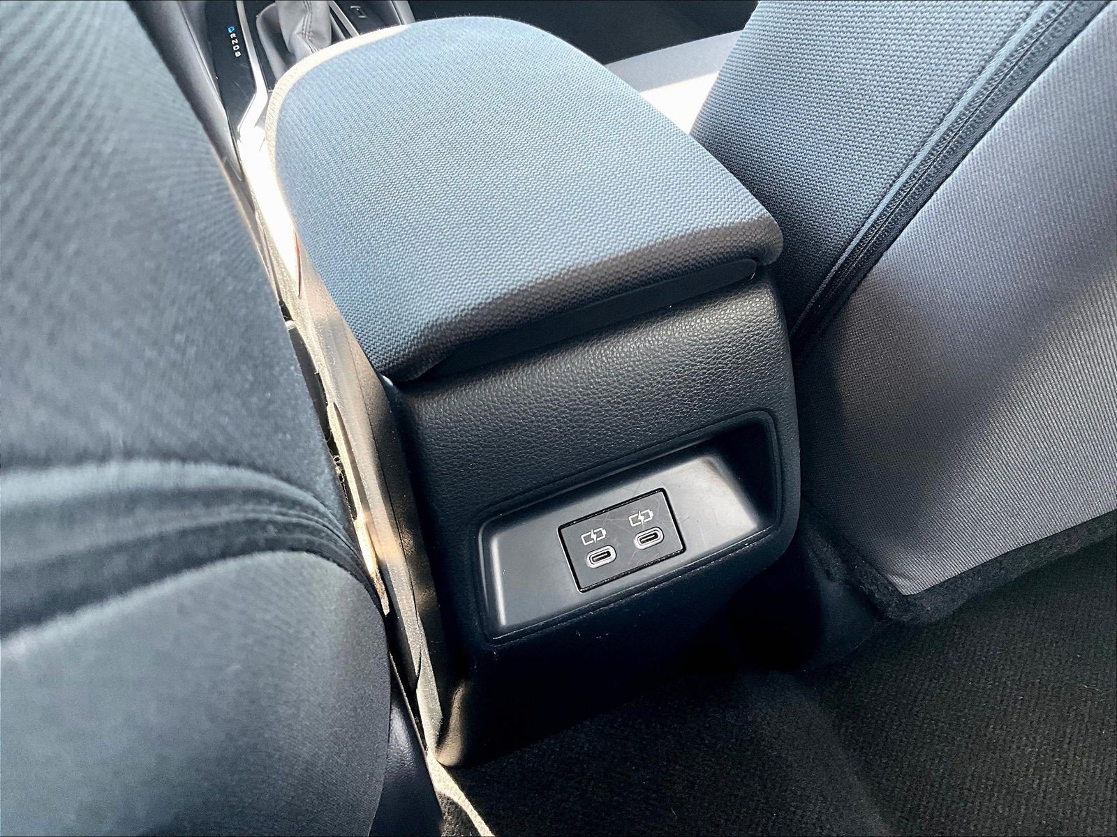 Used 2025 Toyota Corolla LE FWD image 10