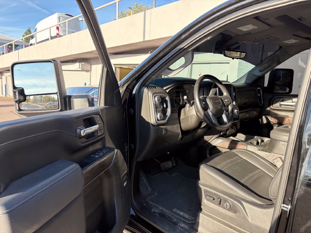 Used 2021 GMC Sierra 2500 Denali w/ Denali Ultimate Package AWD/4WD image 15