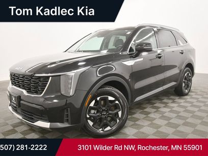 Certified 2025 Kia Sorento S w/ Panoramic Sunroof Package