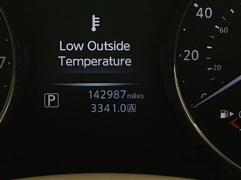 Used 2015 Nissan Rogue SL w/ SL Premium Package image 33