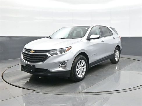 Used 2018 Chevrolet Equinox LT image 3
