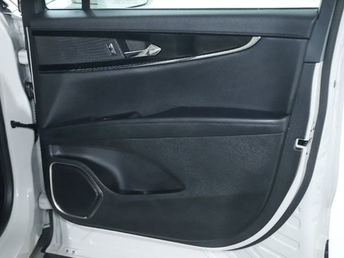 Used 2022 Lincoln Nautilus Reserve image 34