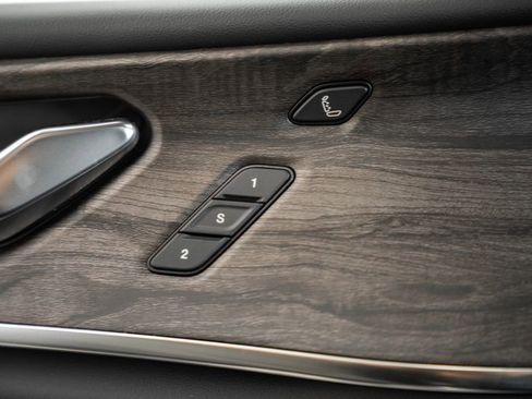 New 2025 Jeep Grand Cherokee Overland image 40