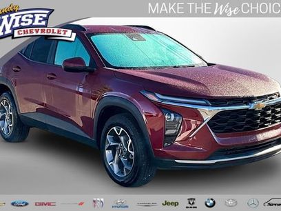 Used 2025 Chevrolet Trax LT