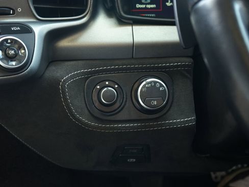 Used 2013 Ferrari 458 Spider RWD image 22
