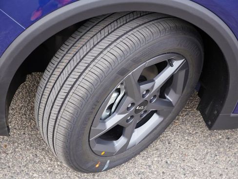 New 2025 Kia K4 LXS image 9