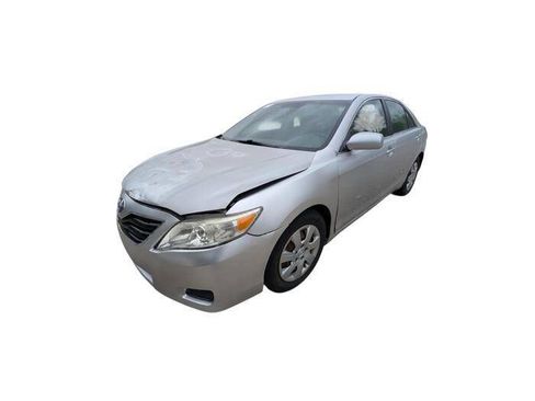 Used 2010 Toyota Camry LE FWD image 1