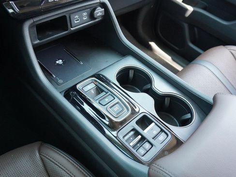 Used 2023 Honda Pilot Elite image 21