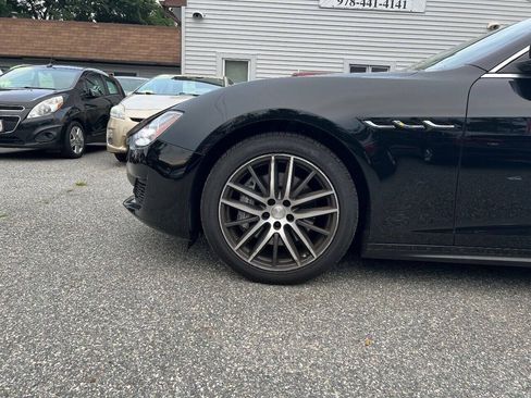 Used 2019 Maserati Ghibli RWD image 37
