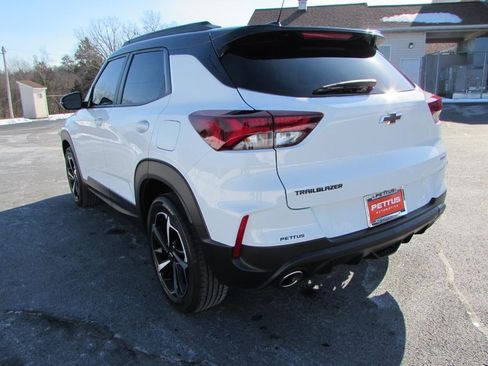 Used 2023 Chevrolet TrailBlazer RS w/ Convenience Package image 5