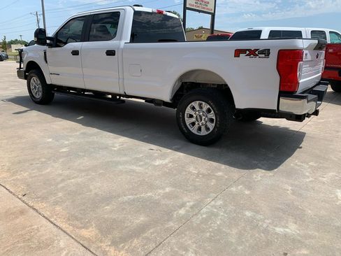 Used 2022 Ford F250 XL w/ STX Appearance Package AWD/4WD image 4