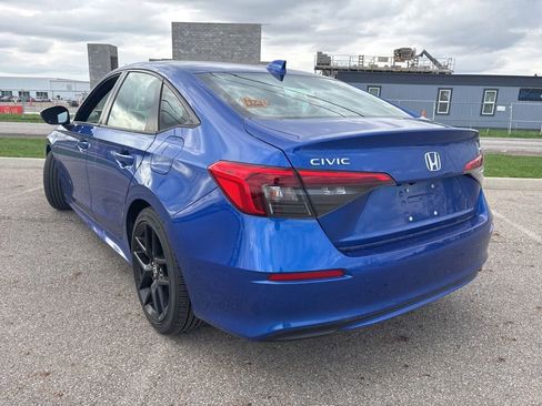 Used 2023 Honda Civic Sport image 8