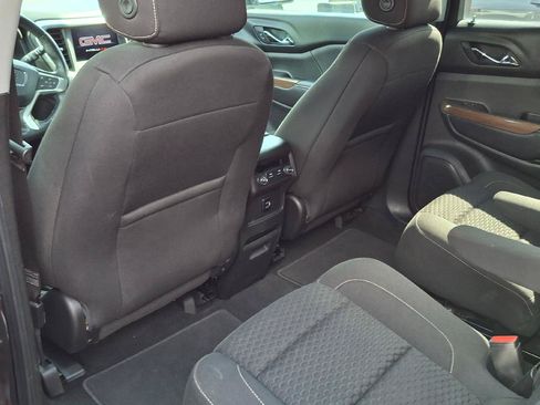 Used 2018 GMC Acadia SLE AWD/4WD image 8