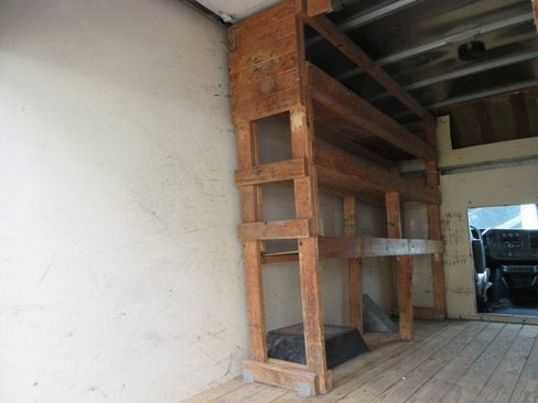 Used 2015 Chevrolet Express 3500 image 31