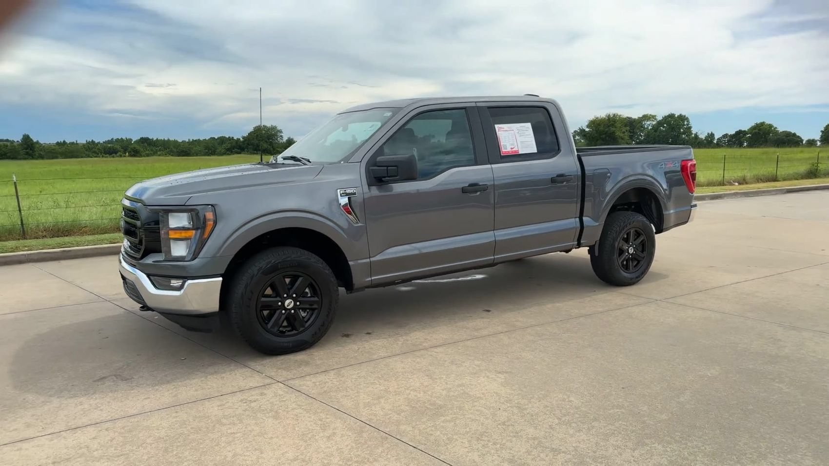 Used 2023 Ford F150 XLT AWD/4WD image 4