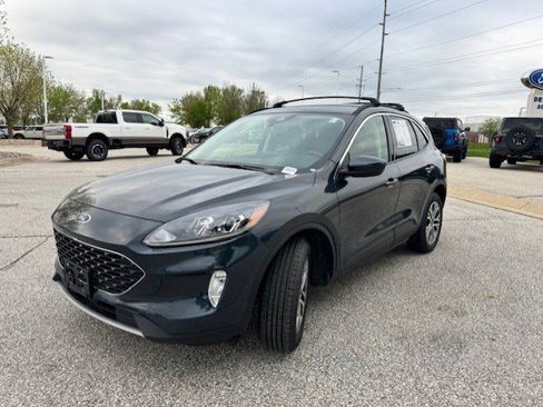 Certified 2022 Ford Escape SEL AWD/4WD image 3
