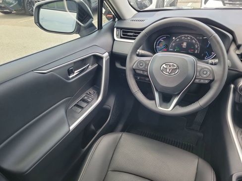 Used 2024 Toyota RAV4 XLE w/ Convenience Package AWD/4WD image 15