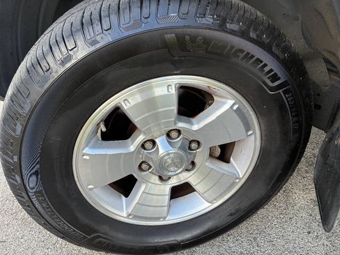 Used 2008 Toyota 4Runner SR5 AWD/4WD image 15