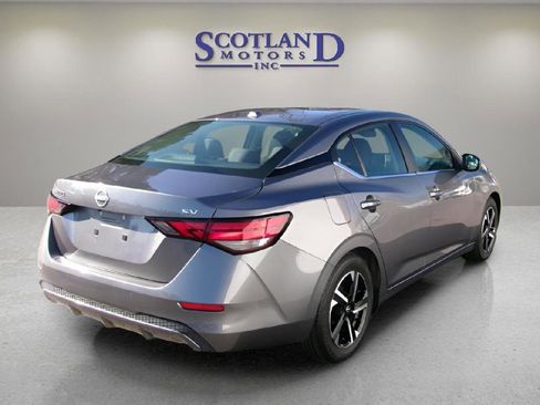 Used 2024 Nissan Sentra SV FWD image 6