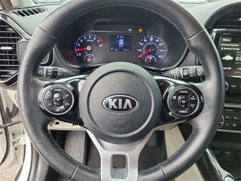 Used 2020 Kia Soul EX image 14